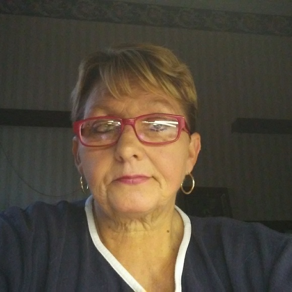 Meet your Posher, Vivian - Picture 1 of 1